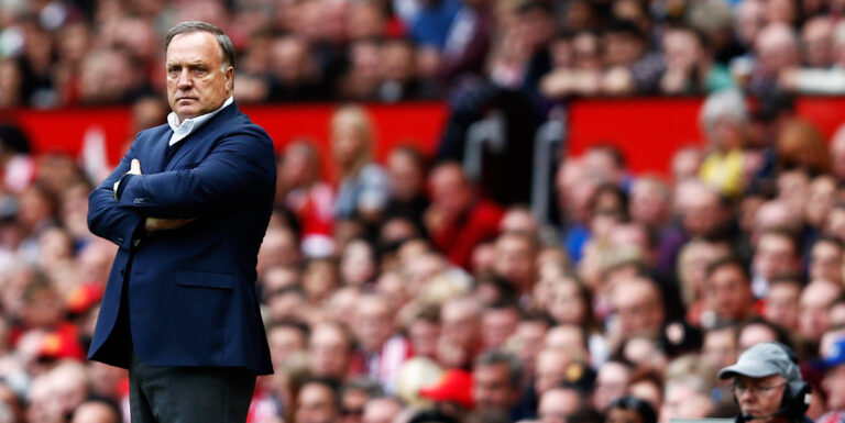 Advocaat quits