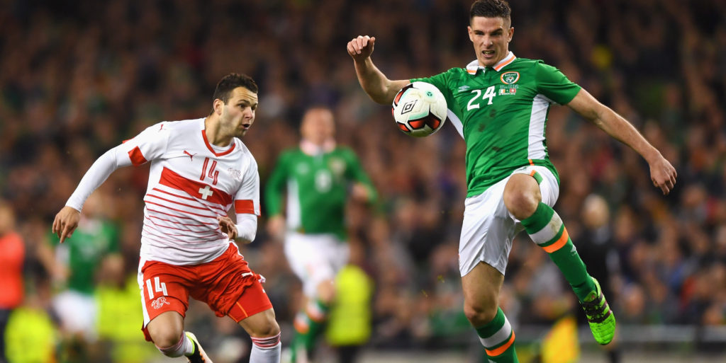 Sunderland join race for Irish defender
