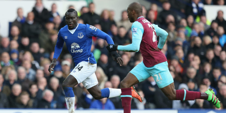 Sunderland considering move for Everton striker