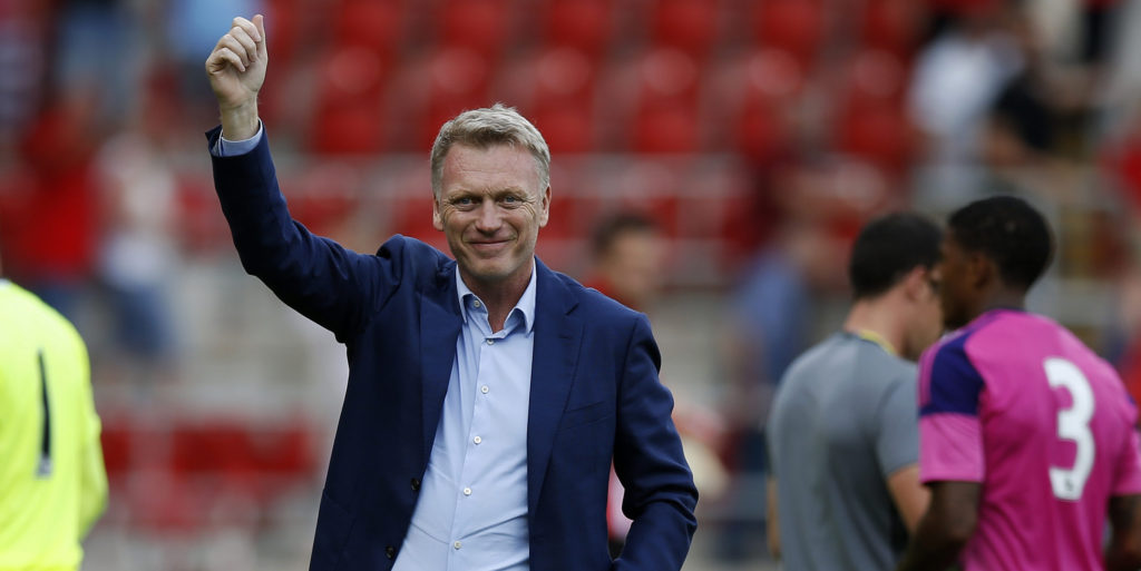 Moyes eyes ambitious double swoop