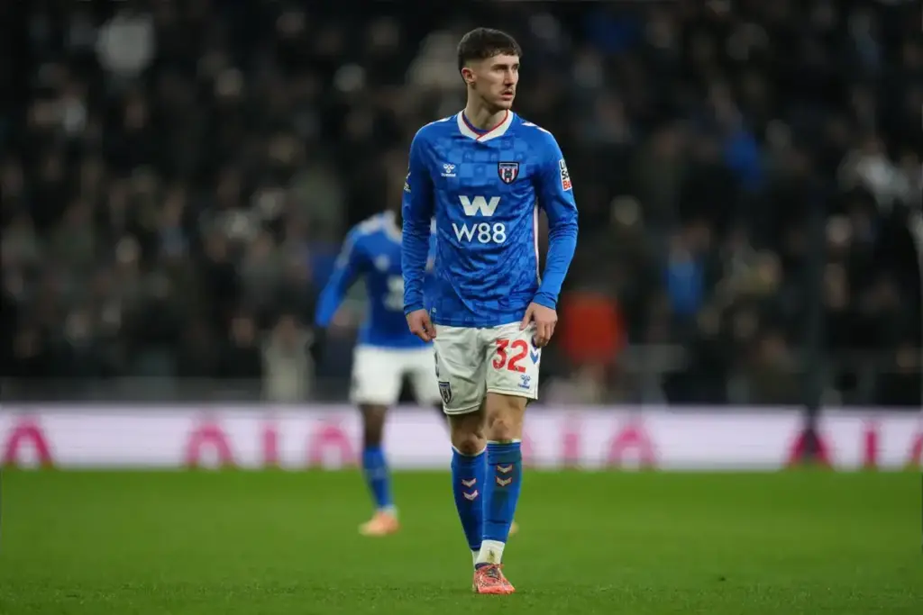 Trai Hume Reveals Sunderland Versatility and Le Bris Trust