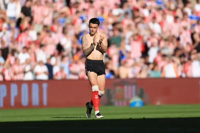 Regis Le Bris Backs Enzo Le Fee After Penalty Miss Against Arsenal