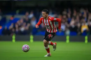 Sunderland Beat AZ Alkmaar 1-0 for Historic European Victory