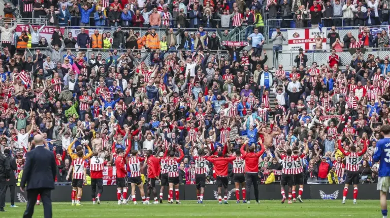 Sunderland Host AZ Alkmaar in Historic Europa League Opener